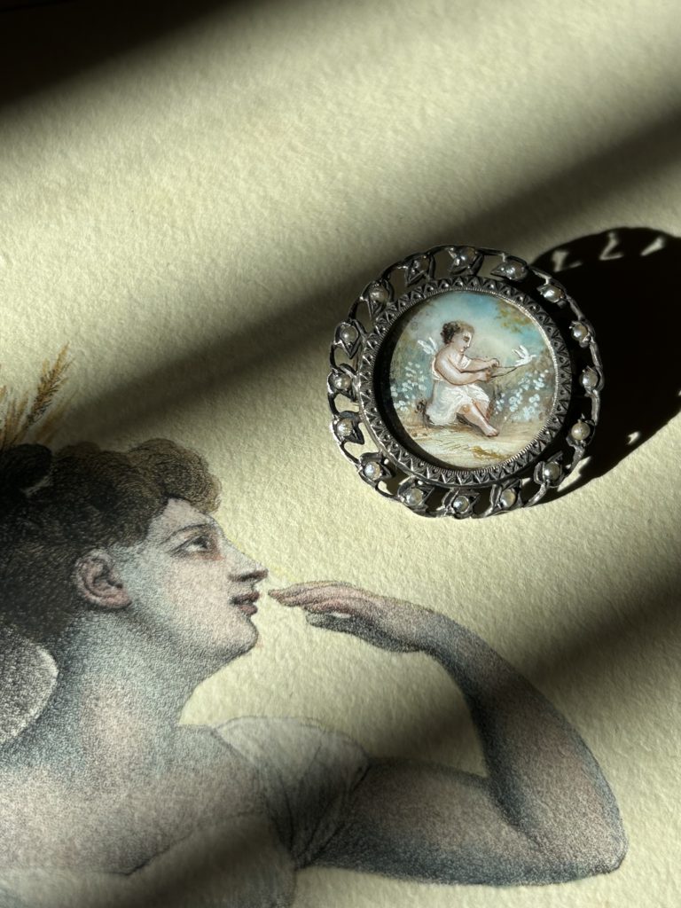 Broche-pendentif Antique Portrait Femme - Miniature Peinte - Laiton Doré - Occasion